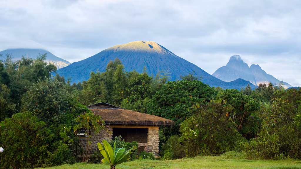 As you plan a Rwanda gorilla safari, one of the biggest considerations for a luxury Rwanda gorilla safari is your accommodation. Here are 4 enchanting lodges for a luxury Rwanda Gorilla Safari.