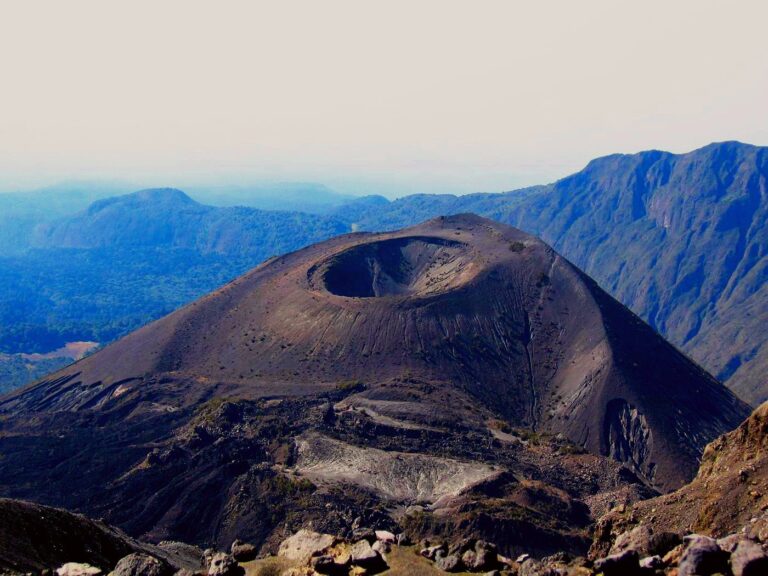6 Days Mount Meru Climb